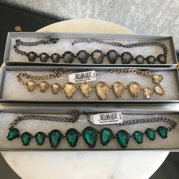 Jewel necklaces - Picture 2 of 3